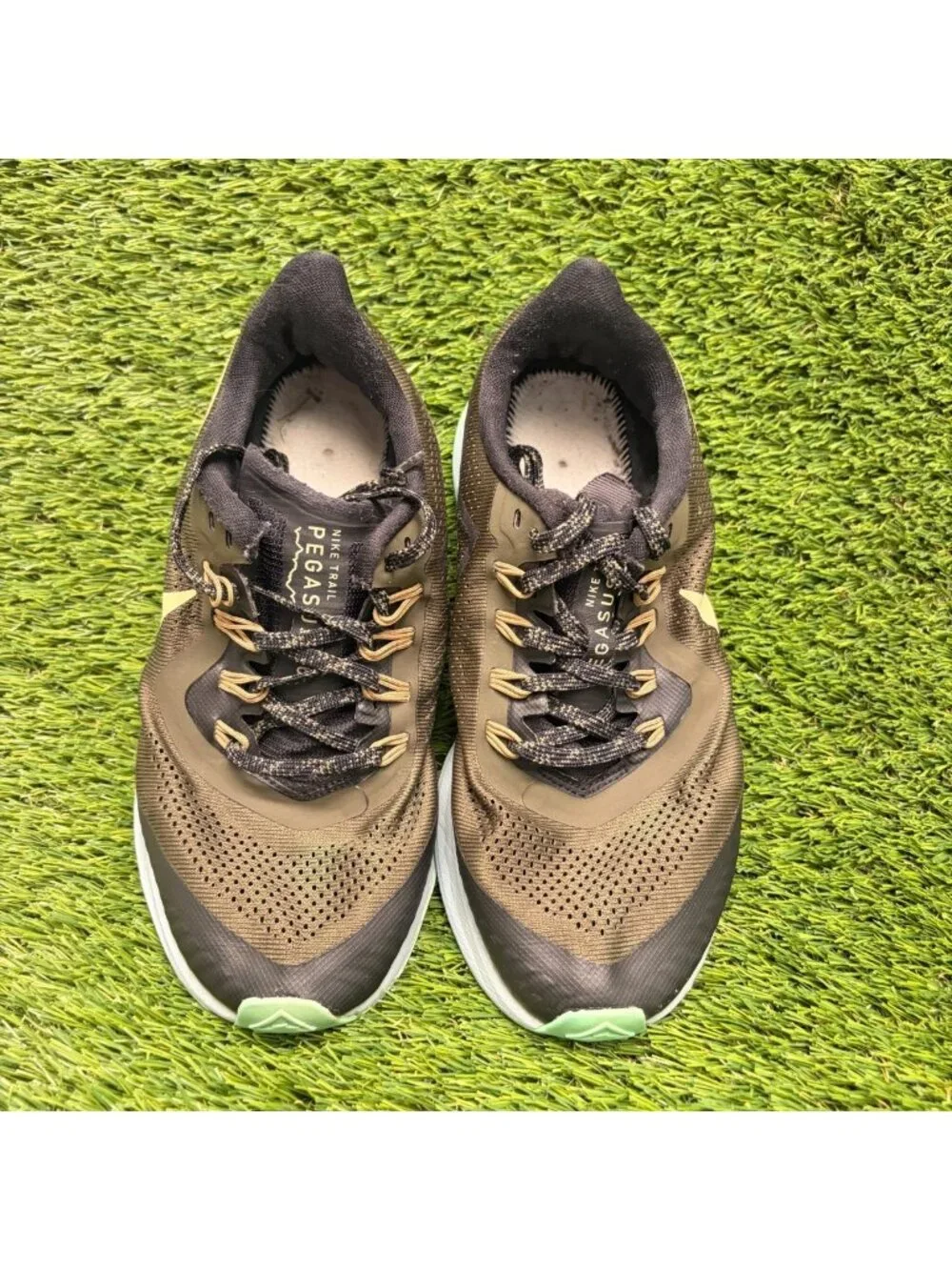 Nike Air Zoom Pegasus 36 Womens Size 7 Green Athletic Running Shoes Sneakers
